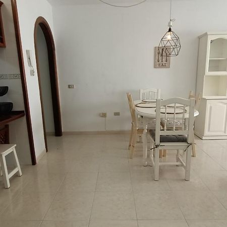 Alquilaencanarias El Medano Junto A La Playa Екстер'єр фото